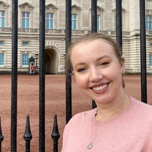 Meet your Posher, Cami